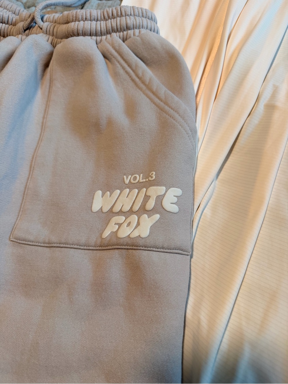WHITE FOX VOL.3 - Light Gray size Small